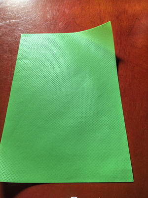 Anti-slip HDPE cross gelamineerde film - breedte 100 mm-1100 mm