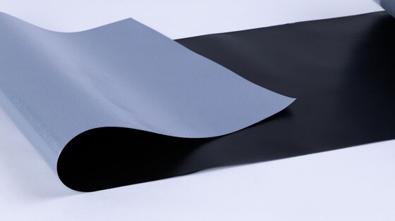 Hoge Sterkte Cross Laminated PE Film 60F Blaasvormen Snijden voor Gemodificeerd Bitumen Zelfklevend Plat Dak Waterdicht Membraan
